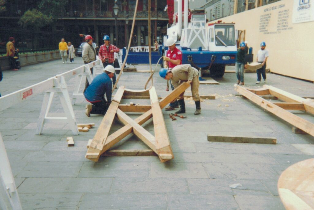 Reconstruction of the Cabildo cupola. Photos taken March 14, 1992 by the author.